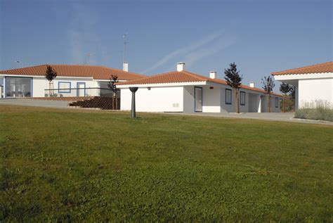 parques de campismo com bungalows portugal